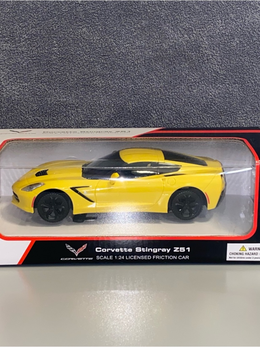 Chevrolet Chevy Corvette Stingray C7 Z51 1:24 SCALE Friction Car- Boxed